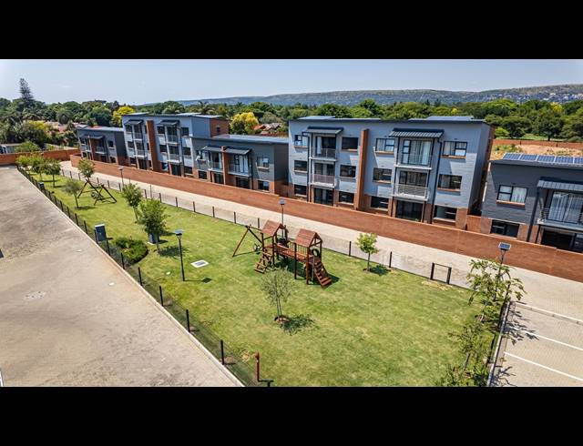 3 BEDROOM APARTMENT FOR SALE IN SINOVILLE